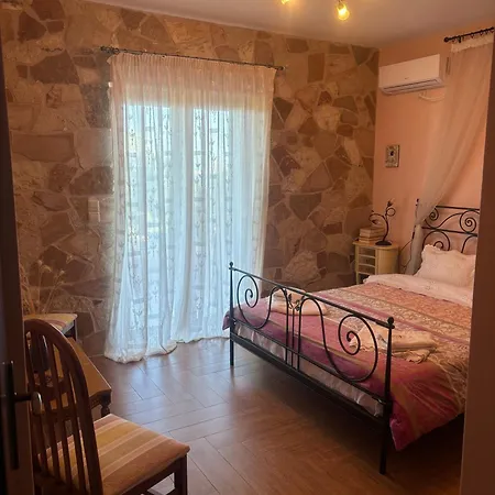 “villa Othon-leni” Villa
