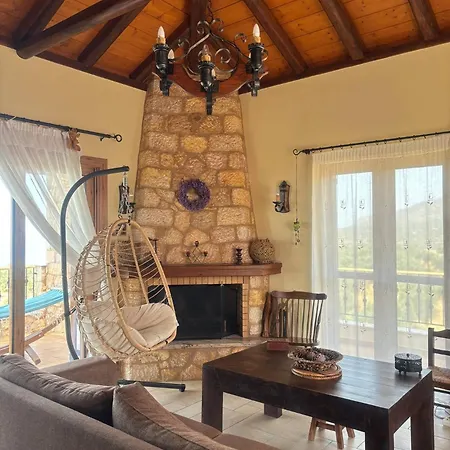 Villa “villa Othon-leni” *