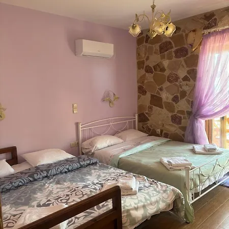 Villa “villa Othon-leni” *