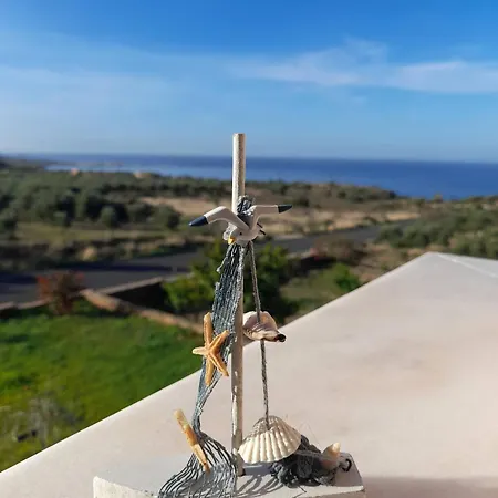 Villa “villa Othon-leni”