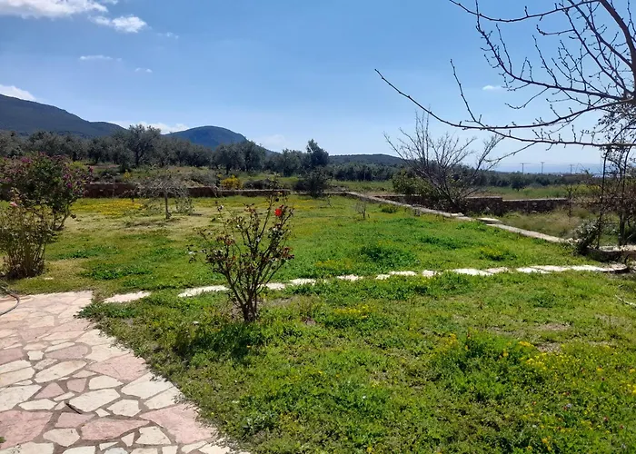 Villa “villa Othon-leni”