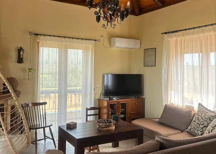 “villa Othon-leni” Villa *